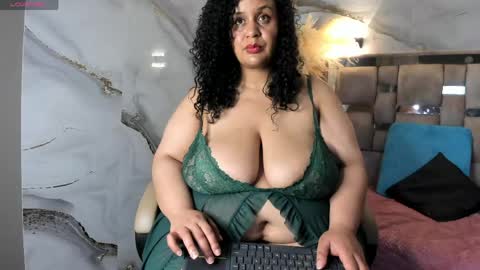 Snapshot of danielaa_a chatting on May 17, 2026, 11:01 pm Daniela online show from May 17, 2026, 11:01 pm