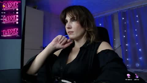 Snapshot of danielacooperx chatting on October 19, 2025, 12:50 pm Daniela Cooper online show from October 19, 2025, 12:50 pm