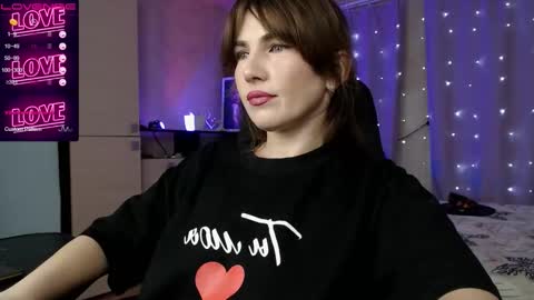 Snapshot of danielacooperx chatting on October 20, 2025, 5:13 pm Daniela Cooper online show from October 20, 2025, 5:13 pm