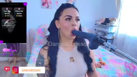 Snapshot of danielacortes03 chatting on July 16, 2026, 6:14 pm I think I will close this page please leave me a message if you want to know about me online show from July 16, 2026, 6:14 pm