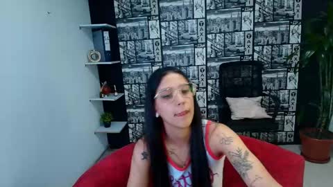 Snapshot of danielamonroe chatting on May 6, 2026, 11:32 pm danielamonroe online show from May 6, 2026, 11:32 pm