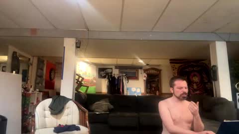 Snapshot of danielartbigd chatting on December 30, 2024, 6:20 am Daniel online show from December 30, 2024, 6:20 am