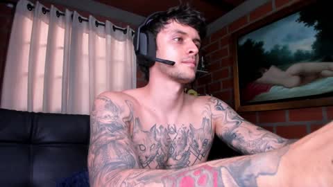 Snapshot of daniele_bunny chatting on December 20, 2024, 4:57 pm Daniele Bunny online show from December 20, 2024, 4:57 pm