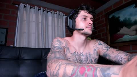 Snapshot of daniele_bunny chatting on December 26, 2024, 6:54 pm Daniele Bunny online show from December 26, 2024, 6:54 pm