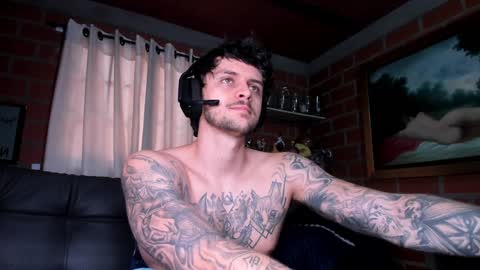 Snapshot of daniele_bunny chatting on January 13, 2025, 5:55 pm Daniele Bunny online show from January 13, 2025, 5:55 pm