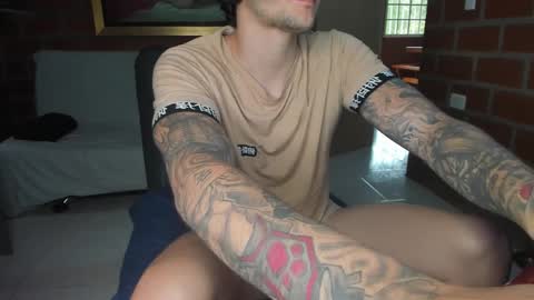 Snapshot of daniele_bunny chatting on September 27, 2025, 5:29 pm Daniele Bunny online show from September 27, 2025, 5:29 pm