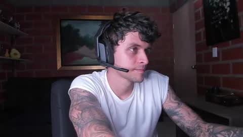 Daniele Bunny online show from December 2, 2025, 6:25 pm