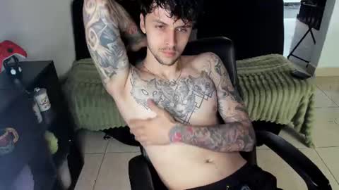 Snapshot of daniele_bunny chatting on July 8, 2026, 12:20 pm Daniele Bunny online show from July 8, 2026, 12:20 pm