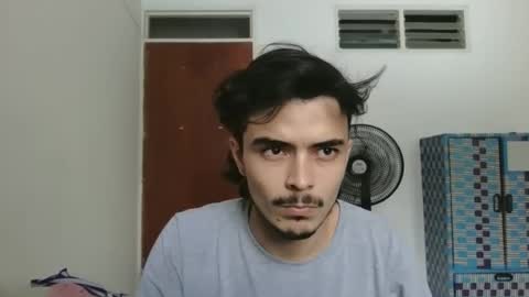 Snapshot of danielhot17 chatting on January 18, 2025, 4:10 pm DANIEL online show from January 18, 2025, 4:10 pm