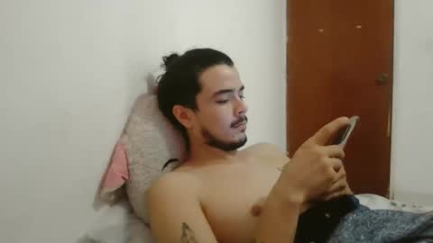 Snapshot of danielhot17 chatting on February 3, 2025, 12:25 pm DANIEL online show from February 3, 2025, 12:25 pm