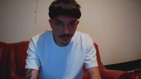 danielito321810 online show from March 4, 2026, 11:16 am