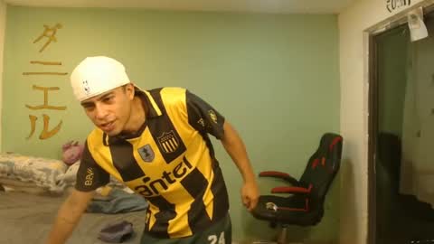 danielitopapii online show from July 15, 2026, 4:29 am