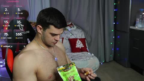 Snapshot of danielkraig_for_u chatting on January 7, 2025, 7:28 pm Daniel Kraig online show from January 7, 2025, 7:28 pm