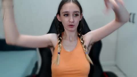 Daniella Martin online show from February 4, 2025, 12:11 pm