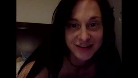 Snapshot of daniellbisous chatting on June 3, 2026, 4:59 am daniellbisous online show from June 3, 2026, 4:59 am