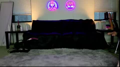 Snapshot of danielle_banks chatting on November 20, 2025, 9:36 pm Danielle Banks online show from November 20, 2025, 9:36 pm