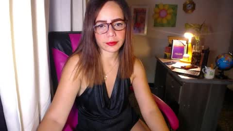 Angie online show from May 3, 2026, 2:45 pm