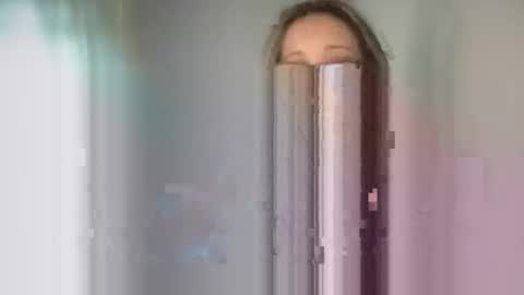 daniellealexa online show from June 8, 2026, 2:39 pm