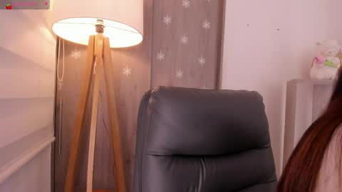 Danielle Rose online show from June 3, 2026, 11:54 pm