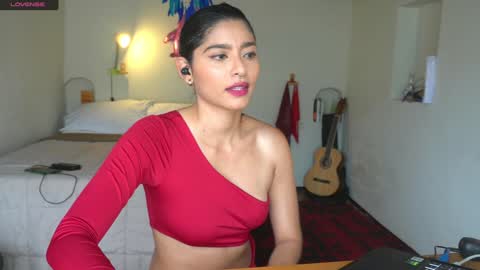 Snapshot of daniisla chatting on January 12, 2025, 7:53 pm danalle .. online show from January 12, 2025, 7:53 pm