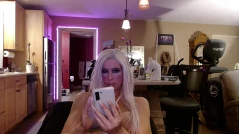 DanikaWhite69 online show from April 26, 2026, 12:47 pm
