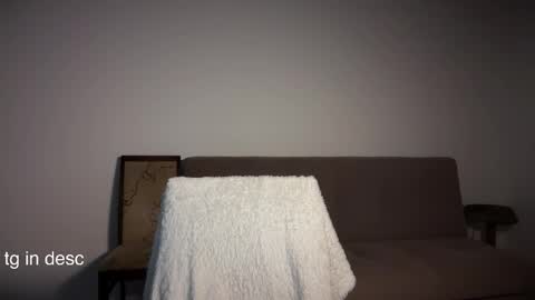 Snapshot of danila_trezzini chatting on October 24, 2025, 12:19 am danila online show from October 24, 2025, 12:19 am