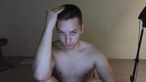 Snapshot of danila_trezzini chatting on November 19, 2025, 9:48 pm danila online show from November 19, 2025, 9:48 pm