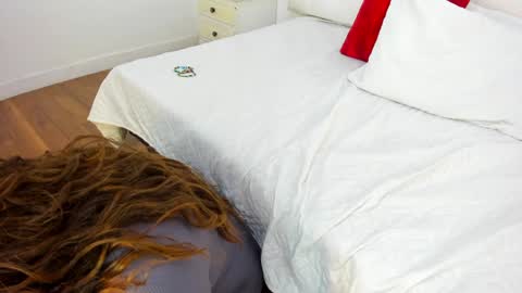 Snapshot of danisha99 chatting on February 6, 2025, 3:09 pm INSTAGRAM Minni Moom online show from February 6, 2025, 3:09 pm