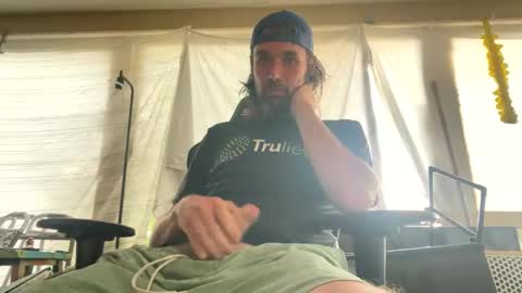 Snapshot of daniszyramaer chatting on February 4, 2025, 10:13 pm ZyRaMaxx online show from February 4, 2025, 10:13 pm