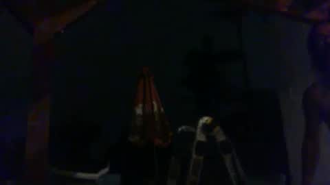 dankz4two0 online show from September 13, 2025, 9:31 am