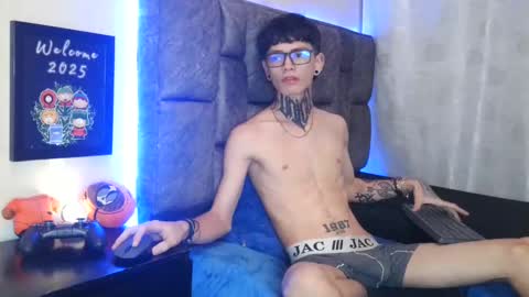 Snapshot of dann_brown chatting on January 6, 2025, 7:45 pm Dann Brown online show from January 6, 2025, 7:45 pm