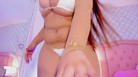 Snapshot of danna__ortiz chatting on May 9, 2026, 2:06 am Danna online show from May 9, 2026, 2:06 am