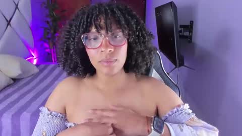 Snapshot of danna_berry chatting on September 24, 2025, 2:42 pm DannaBerry online show from September 24, 2025, 2:42 pm