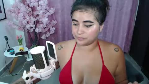 danna_devil_04 online show from April 22, 2026, 7:04 pm