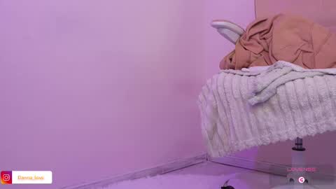 Danna Lovs online show from March 7, 2025, 2:12 pm