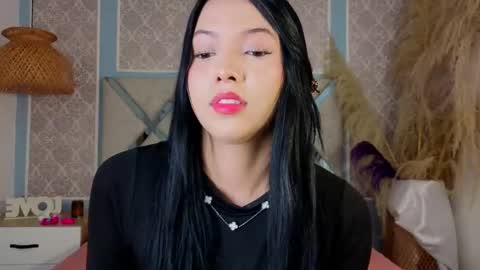 Snapshot of danna_peters chatting on June 1, 2026, 7:37 pm danna_peters online show from June 1, 2026, 7:37 pm