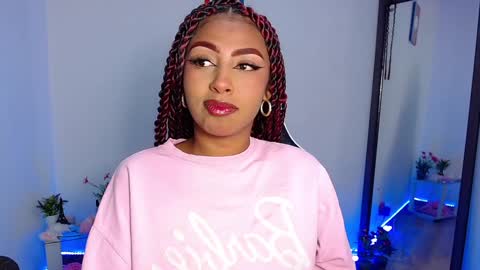 Snapshot of danna_schmidt23 chatting on January 4, 2025, 8:06 am Danna online show from January 4, 2025, 8:06 am