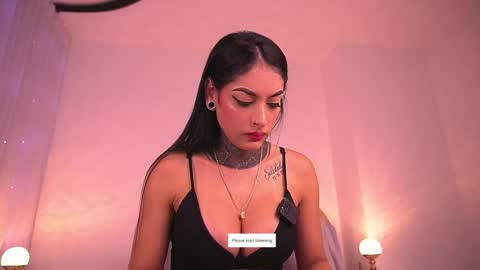 Danna Berlin  online show from November 29, 2025, 7:17 pm