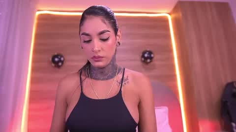Danna Berlin  online show from June 16, 2026, 7:27 pm