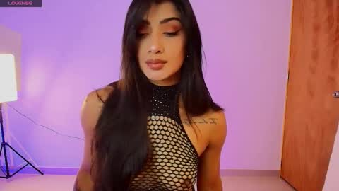 Danna Wells online show from May 28, 2026, 1:14 am