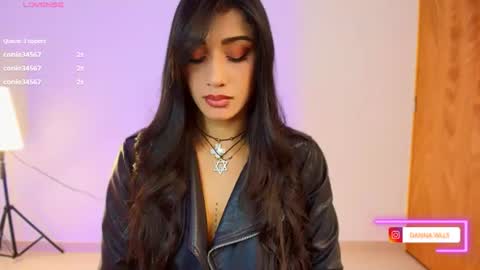 Danna Wells online show from June 19, 2026, 1:10 am