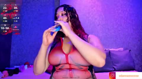 Snapshot of danniamonroee chatting on December 17, 2024, 11:06 am Danna Monroe online show from December 17, 2024, 11:06 am