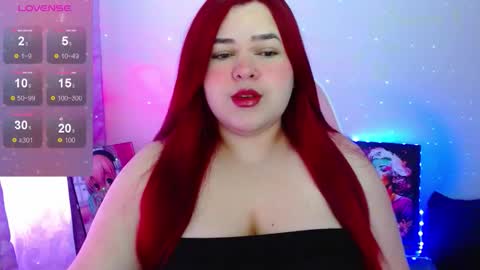 Snapshot of dannie_sofie chatting on December 2, 2025, 11:59 am Maddisoon online show from December 2, 2025, 11:59 am