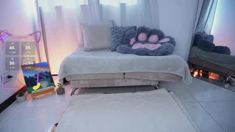 Snapshot of dannielle_ chatting on May 4, 2026, 8:05 pm online show from May 4, 2026, 8:05 pm