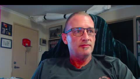 Snapshot of dannozdirekt chatting on May 11, 2026, 5:43 pm dannozdirekt online show from May 11, 2026, 5:43 pm