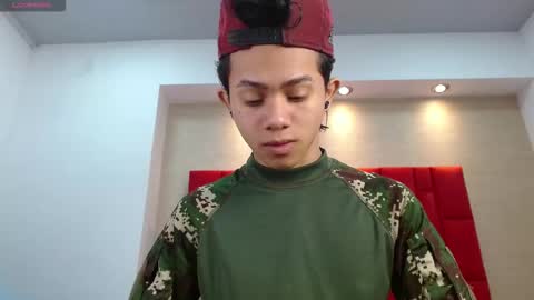 Snapshot of danny__santoro chatting on November 9, 2025, 1:09 pm Danny online show from November 9, 2025, 1:09 pm