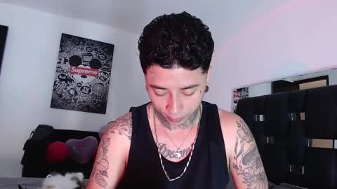 Snapshot of danny_stark chatting on February 18, 2025, 6:04 pm Danny online show from February 18, 2025, 6:04 pm