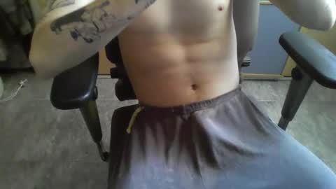 Snapshot of dannylbnz chatting on October 14, 2025, 8:37 am Danny L. online show from October 14, 2025, 8:37 am