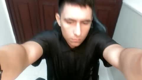 Snapshot of dannyt_hot chatting on November 25, 2025, 3:06 am dannyt_hot online show from November 25, 2025, 3:06 am