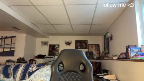 Snapshot of dannywalter789 chatting on April 7, 2026, 5:35 pm Danny online show from April 7, 2026, 5:35 pm